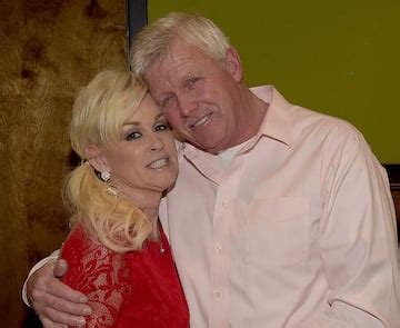 lorrie morgan spouse|Lorrie Morgan Bio, Age, Husband, Net Worth,。